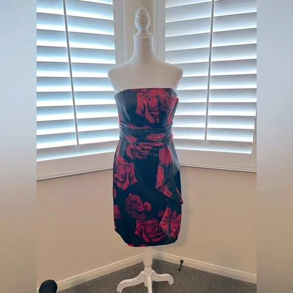 White House Black Market Strapless Rose Dress